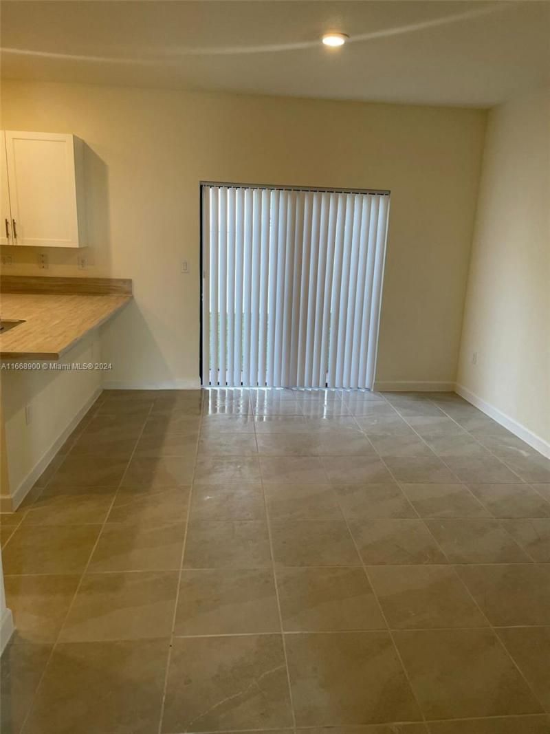 3415 W 112th Ter, Hialeah, FL 33018 Photo