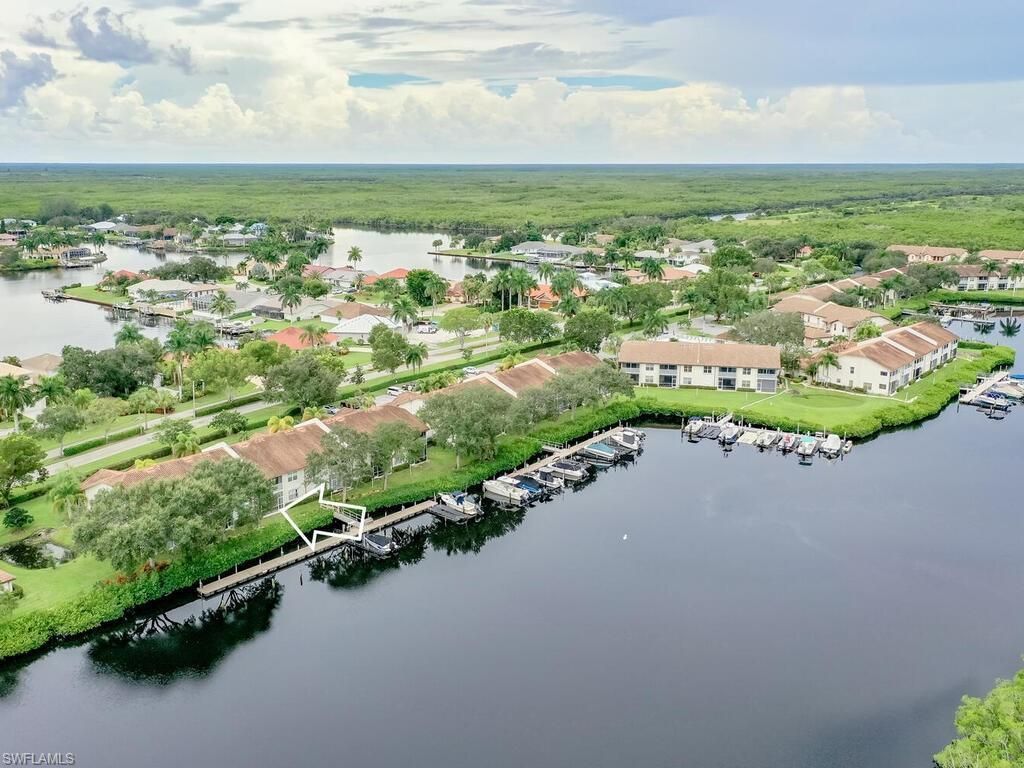 242 Newport Dr, Unit 504, Naples, FL 34114 Main Photo