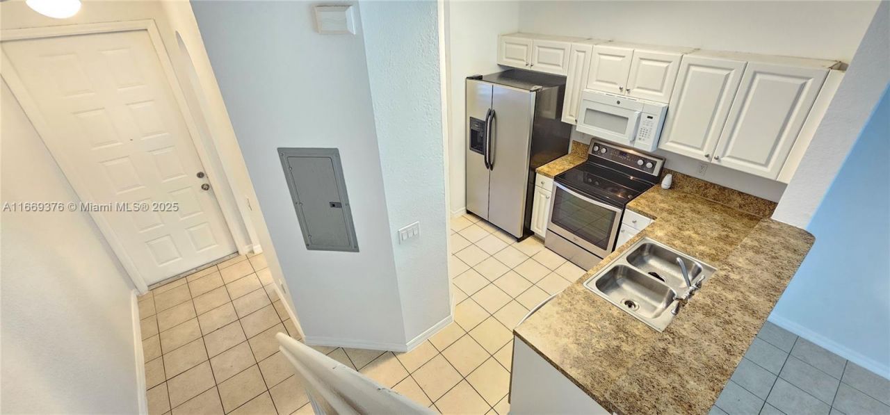 1935 Gardenia Ct, Unit 1935, Riviera Beach, FL 33404 Photo