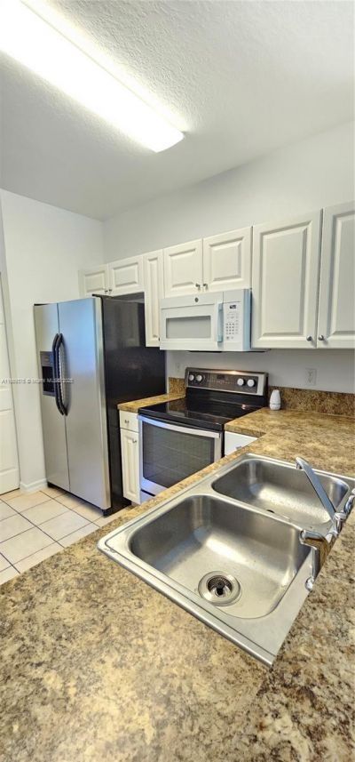 1935 Gardenia Ct, Unit 1935, Riviera Beach, FL 33404 Photo