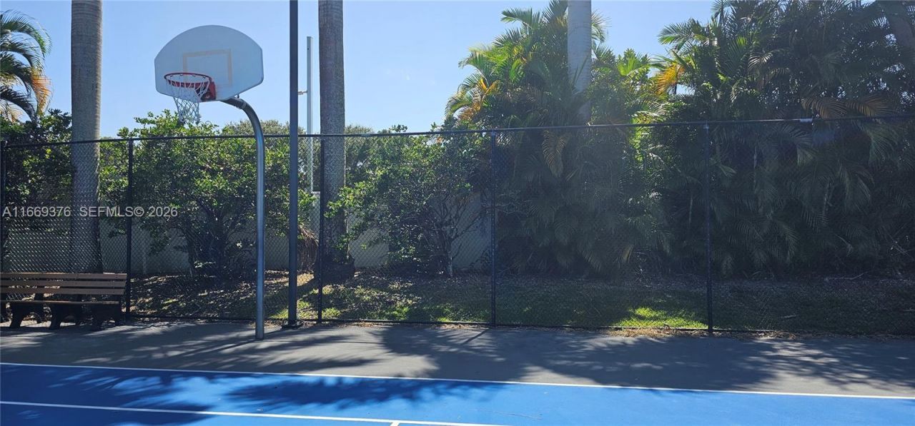 1935 Gardenia Ct, Unit 1935, Riviera Beach, FL 33404 Photo