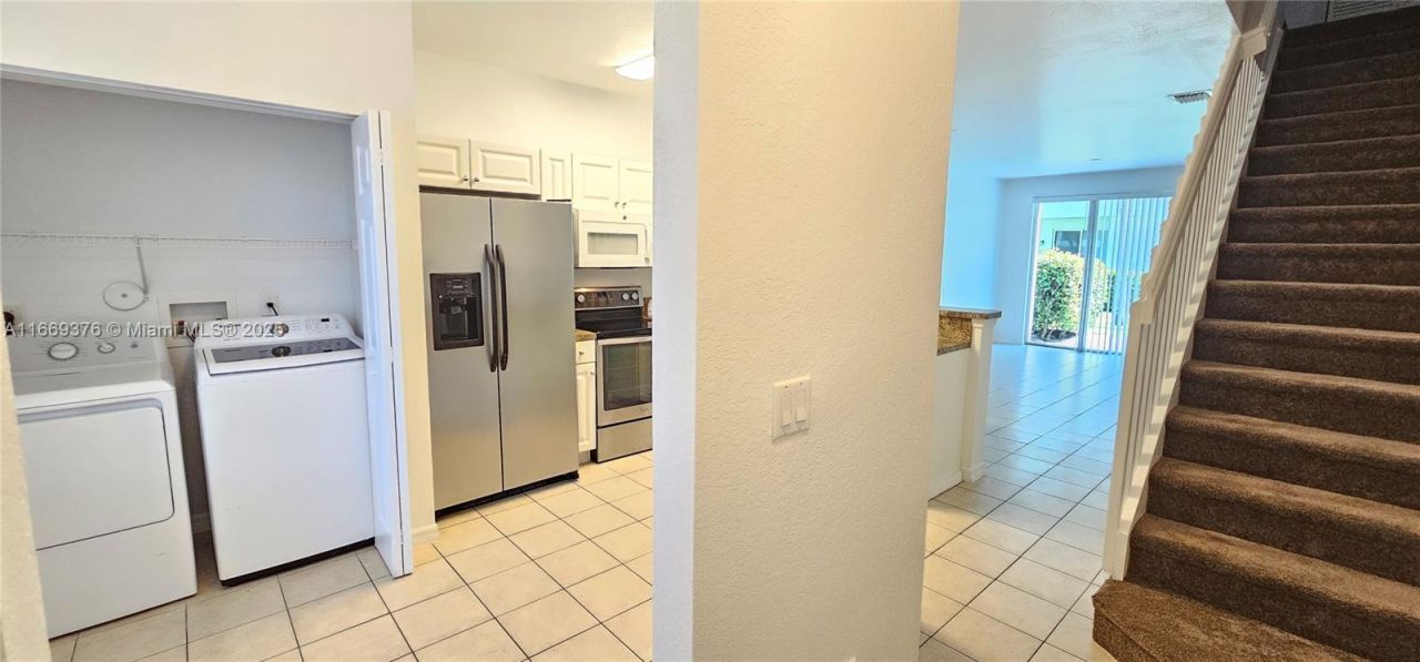 1935 Gardenia Ct, Unit 1935, Riviera Beach, FL 33404 Photo