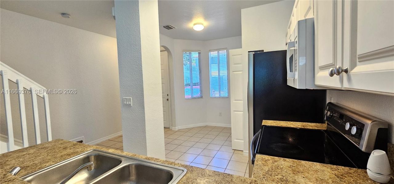 1935 Gardenia Ct, Unit 1935, Riviera Beach, FL 33404 Photo