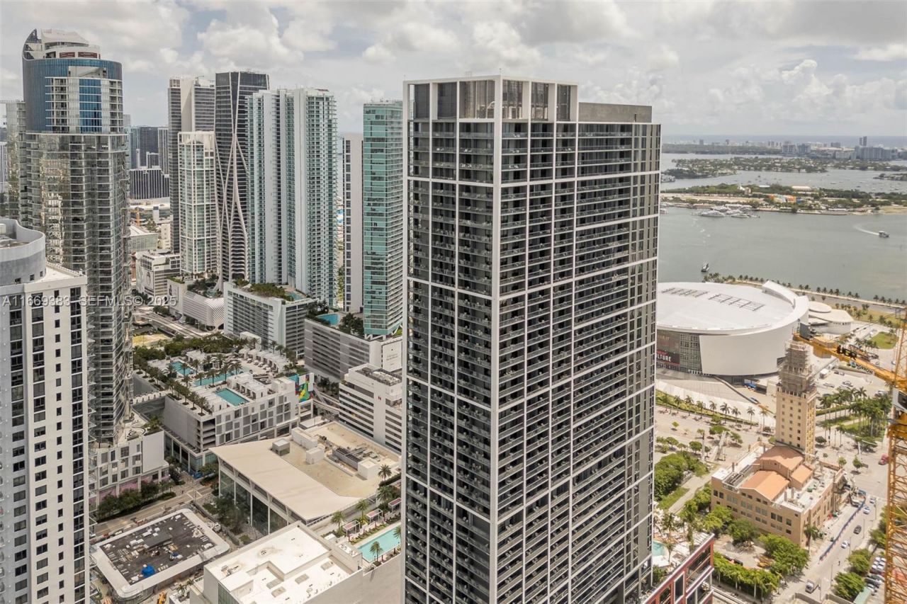 601 NE 1st Street, Unit 4204, Miami, FL 33132 Photo