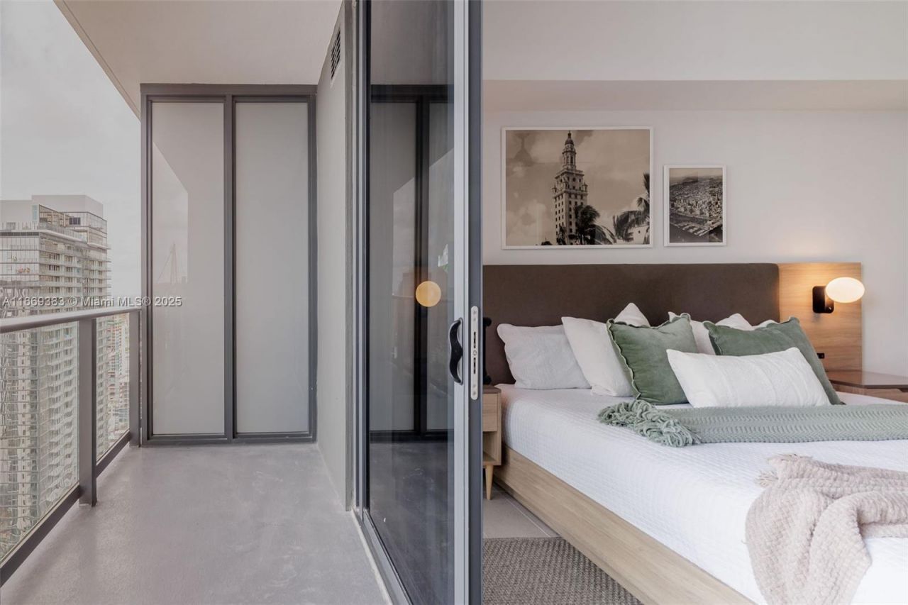 601 NE 1st Street, Unit 4204, Miami, FL 33132 Photo