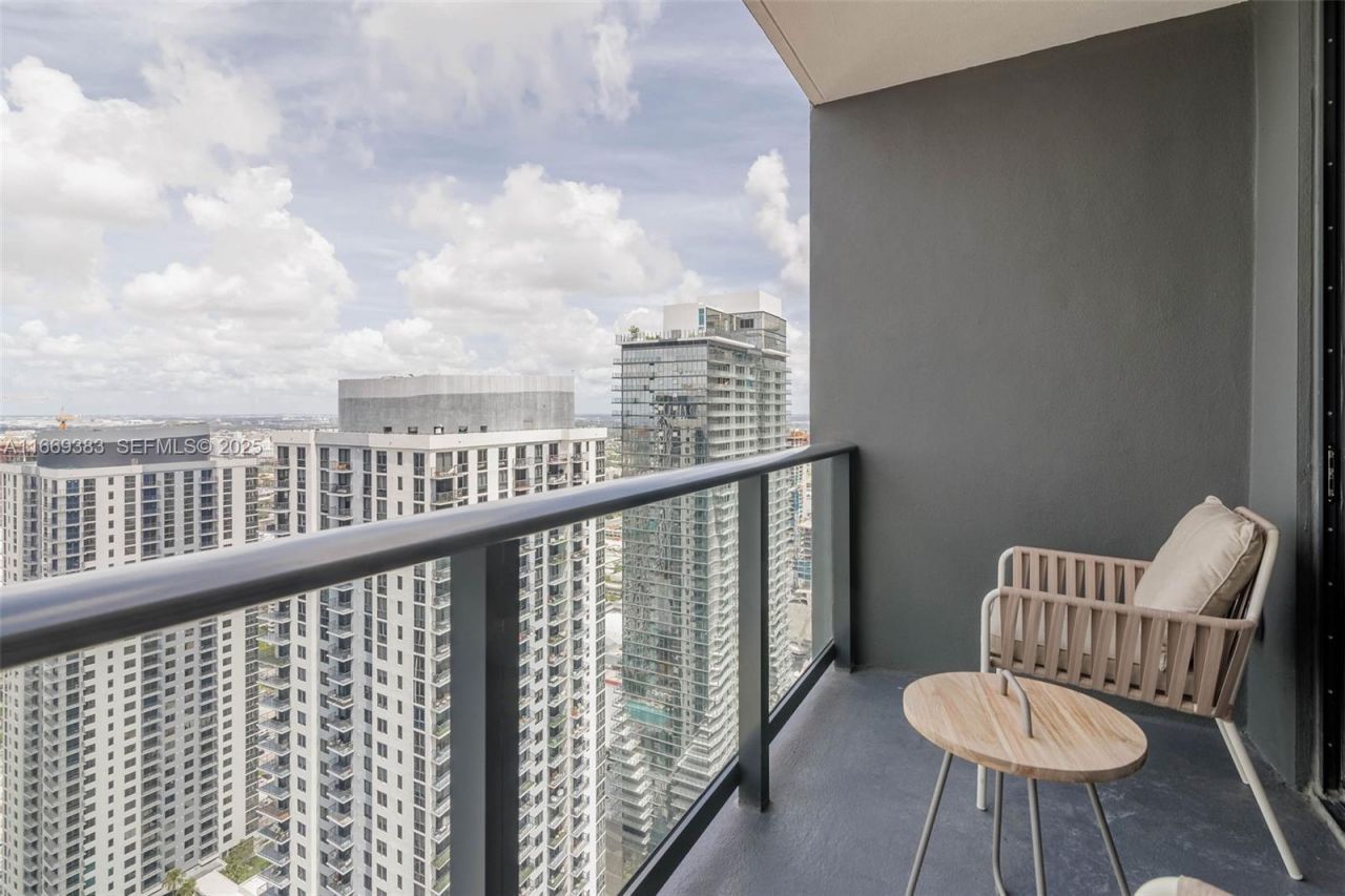 601 NE 1st Street, Unit 4204, Miami, FL 33132 Photo