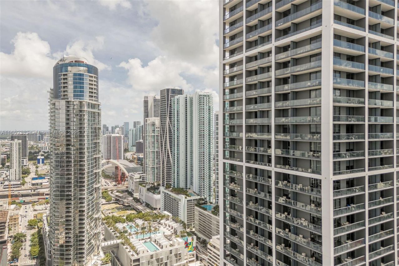 601 NE 1st Street, Unit 4204, Miami, FL 33132 Photo