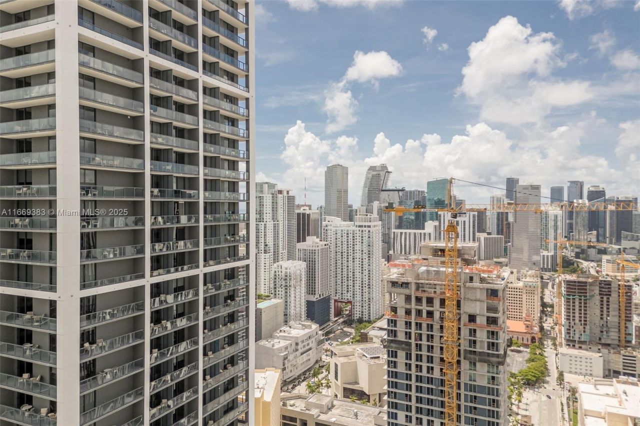 601 NE 1st Street, Unit 4204, Miami, FL 33132 Photo