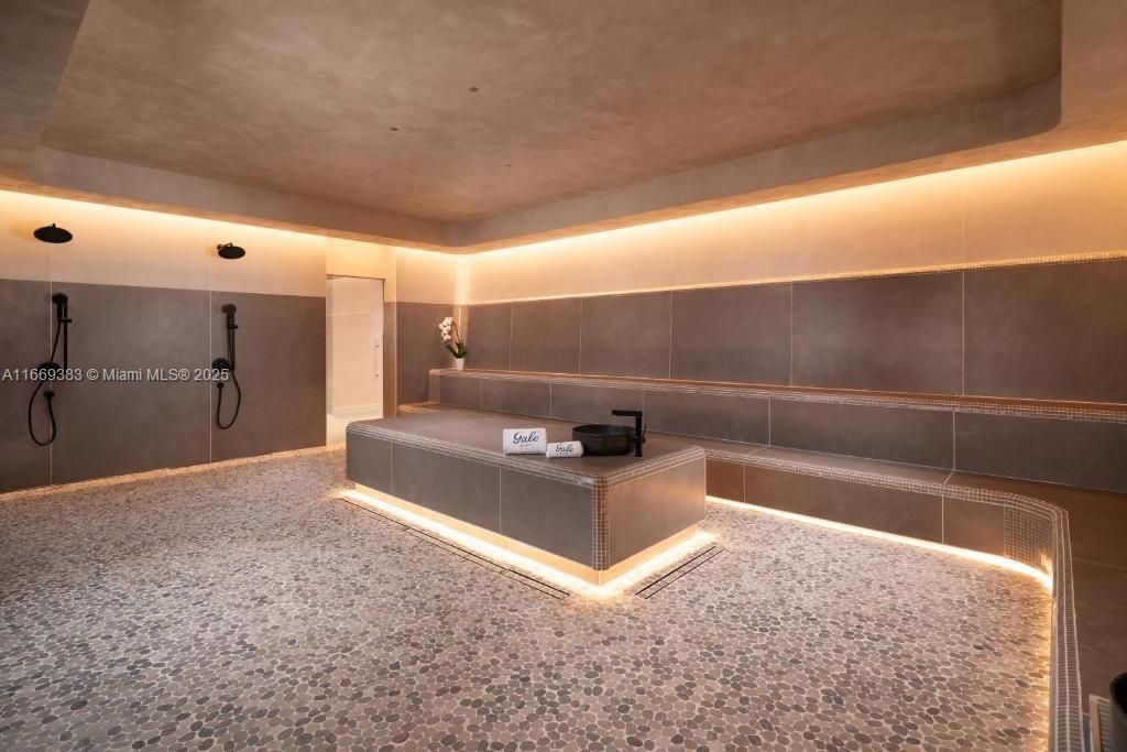 601 NE 1st Street, Unit 4204, Miami, FL 33132 Photo