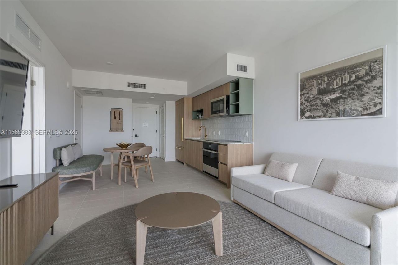 601 NE 1st Street, Unit 4204, Miami, FL 33132 Photo