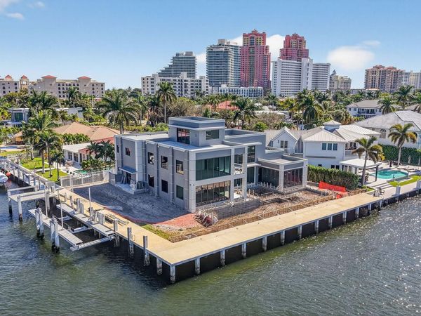 3025 NE 25th St, Fort Lauderdale, FL 33305