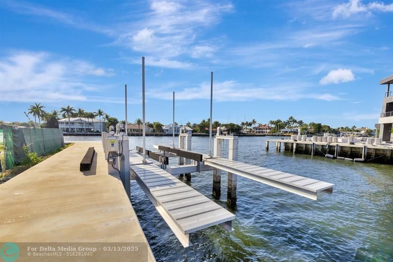 3025 NE 25th St, Fort Lauderdale, FL 33305 Photo