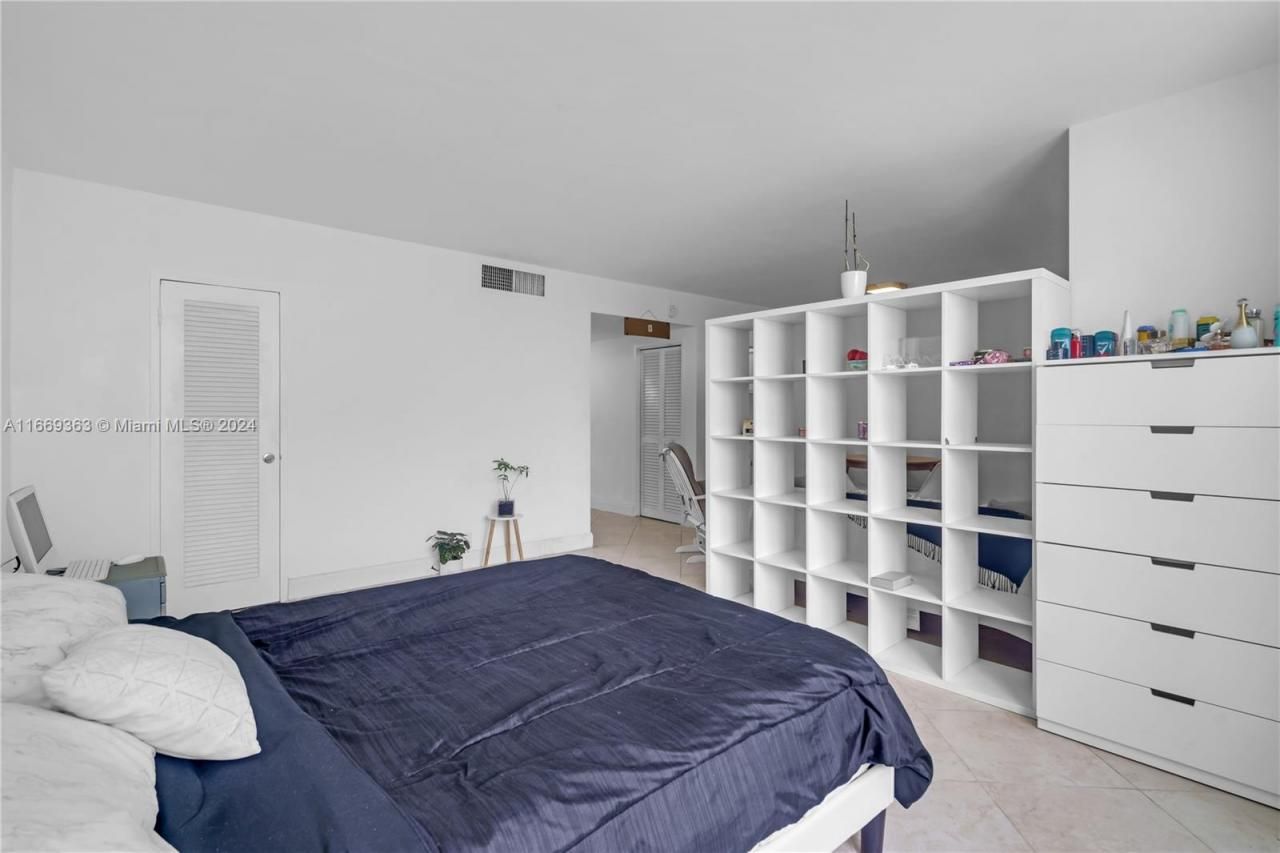 1000 West Ave, Unit 1121, Miami Beach, FL 33139 Photo