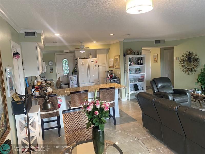 200 Diplomat Parkway, Unit 636, Hallandale Beach, FL 33009 Photo