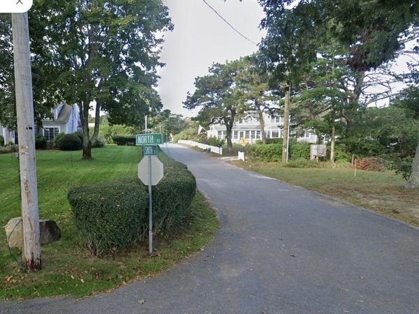 64 Smith St, Harwich, MA 02671