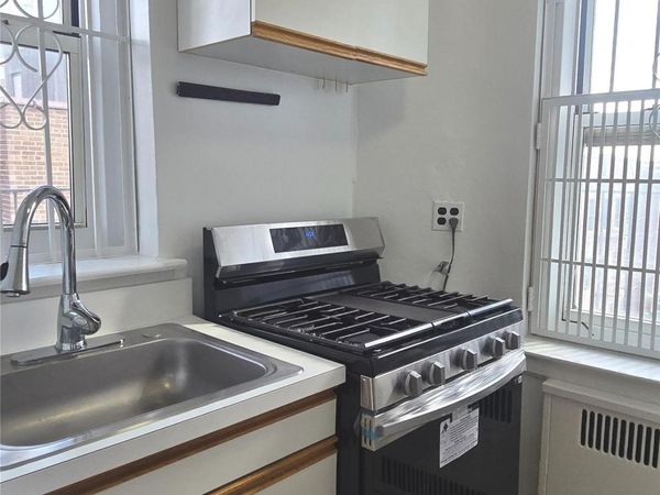 65-41 Booth St, Unit 6K, Rego Park, NY 11374