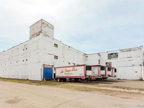 5151 Bellevue Street, Detroit, MI 48211