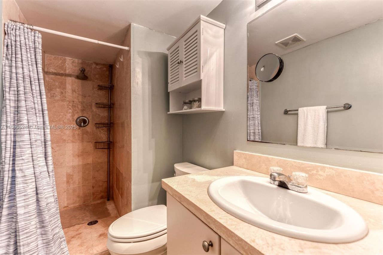 840 Pine Dr, Unit 103, Pompano Beach, FL 33060 Photo