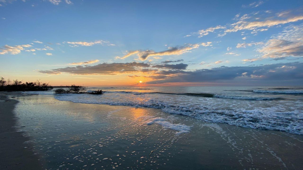 284 Pelican Flight Drive Photo 10