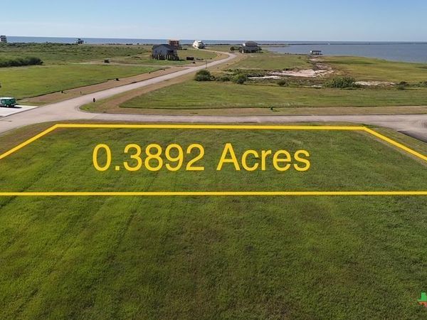 3045 Sandy Lane, Palacios, TX 77465