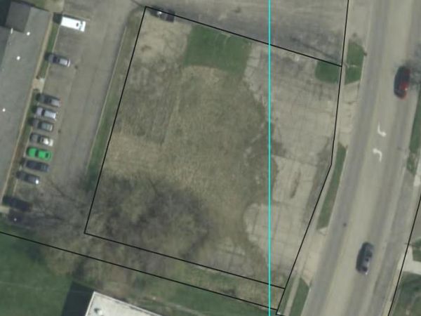 717 N 1st Street, DeKalb, IL 60115