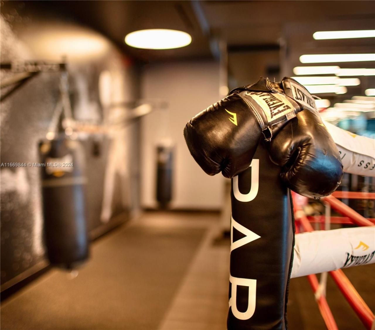 851 NE 1st Ave, Unit PH 5412, Miami, FL 33132 Photo