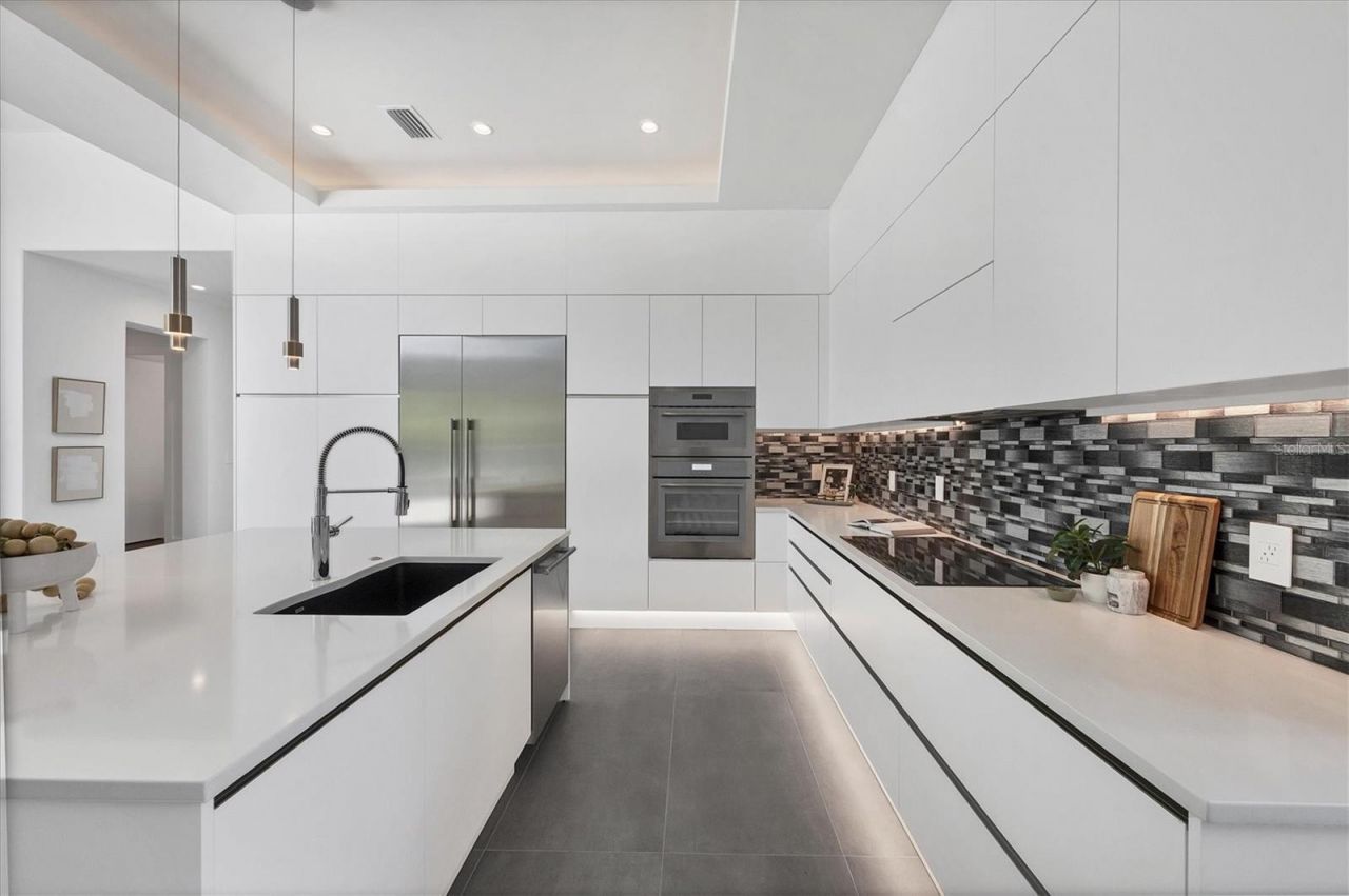 2234 Hibiscus Street, Sarasota, FL 34239 Photo