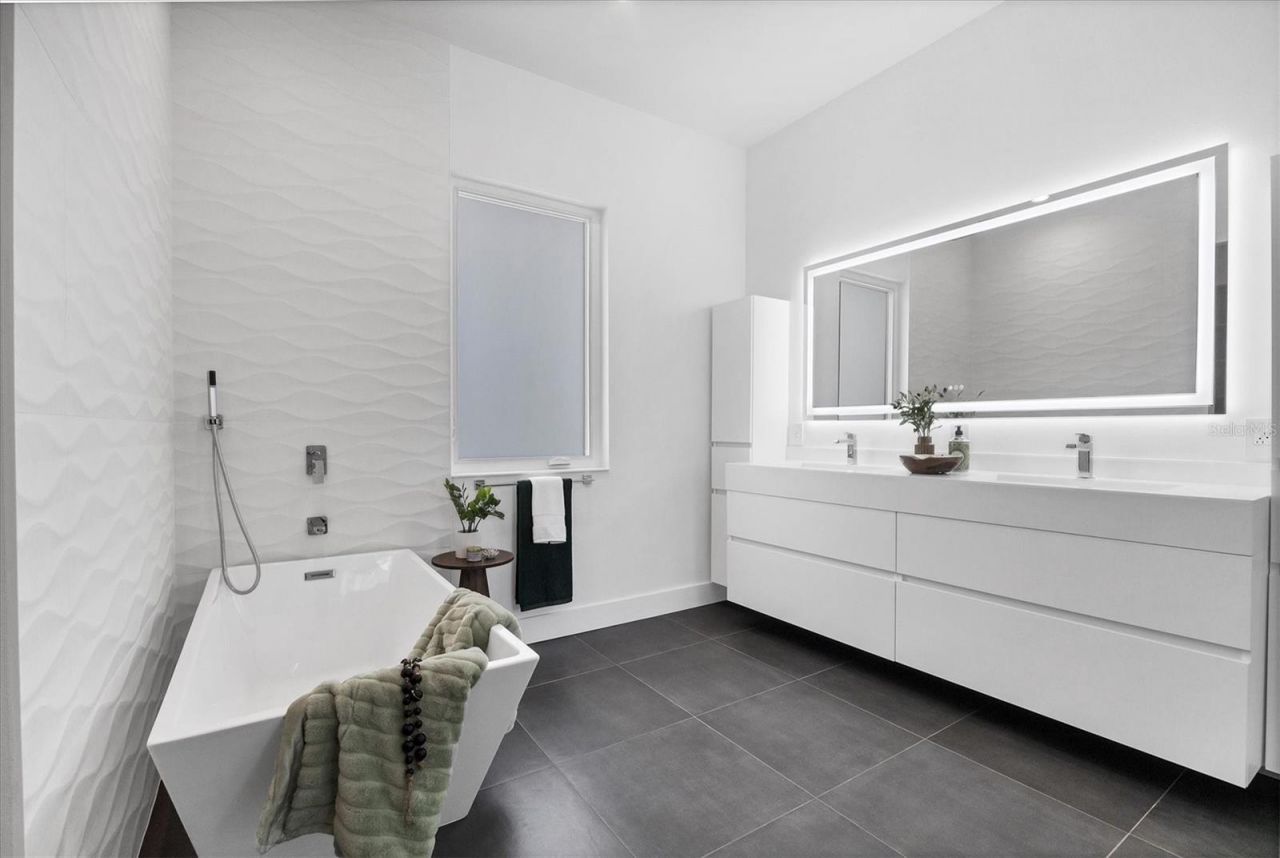 2234 Hibiscus Street, Sarasota, FL 34239 Photo