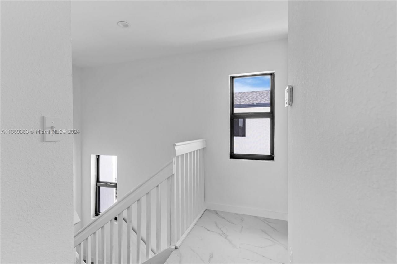 8016 NW 14th Pl, Miami, FL 33147 Photo