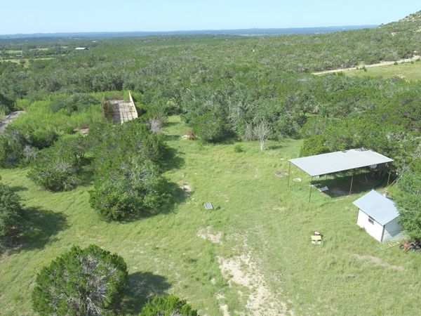 932 High Country Rd, Blanco, TX 78606