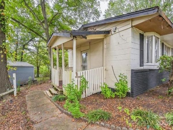 519 S Mulberry Street, Cherryville, NC 28021