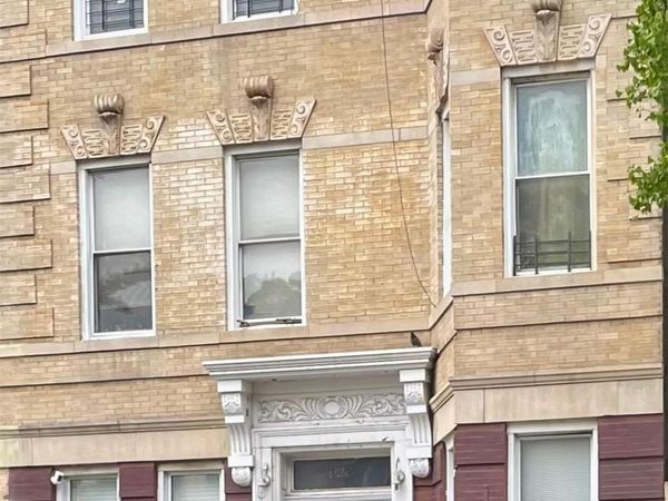 689 Lincoln, Unit 4A, Brooklyn, NY 11216