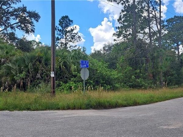 3806 13th ST, LEHIGH ACRES, FL 33972