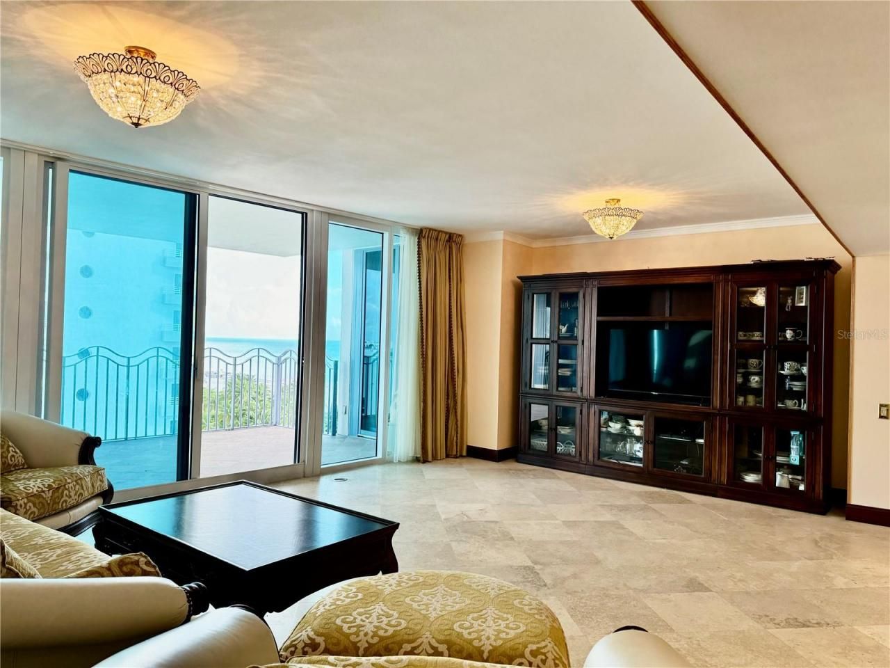 1500 Ocean Drive, Unit 905, Miami Beach, FL 33139 Photo