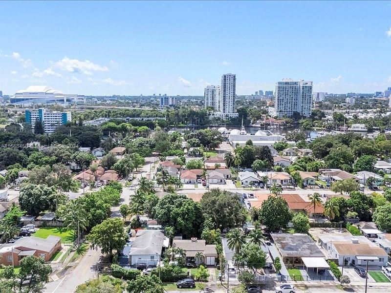 1810 NW 16th Ter, Miami, FL 33125 Photo