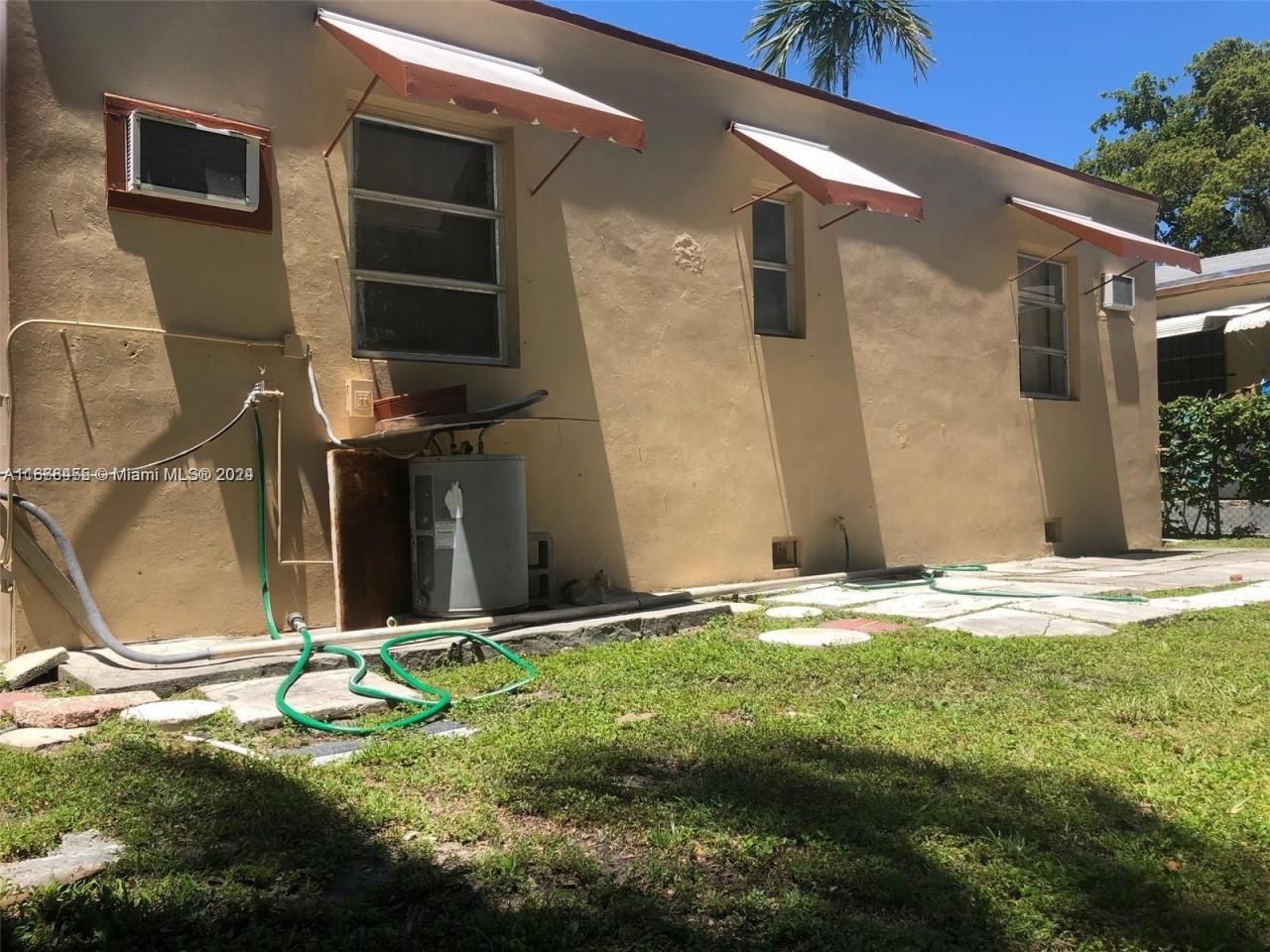 1810 NW 16th Ter, Miami, FL 33125 Photo