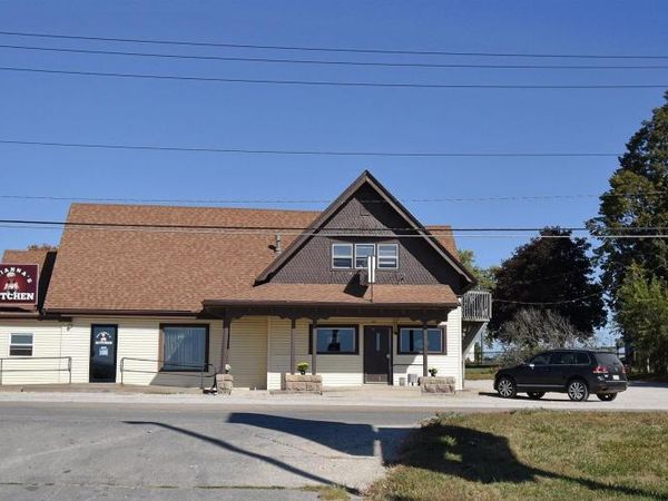 1826 1st St. West, Independence, IA 50644