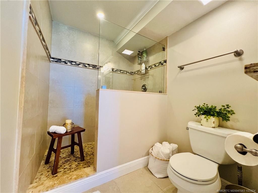 7380 S Ocean Drive, Unit 221, Jensen Beach, FL 34957 Photo