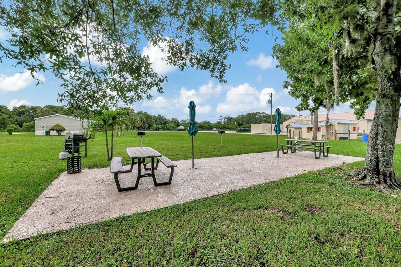 9999 NE 120th Street, Okeechobee, FL 34972 Photo