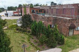 227 N Parler Avenue photo 4