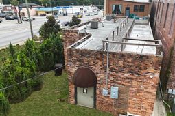 227 N Parler Avenue photo 4