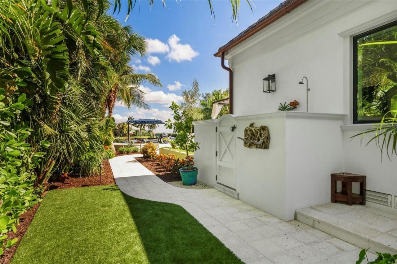 501 Harbor Point Road, Longboat Key, FL 34228 Photo