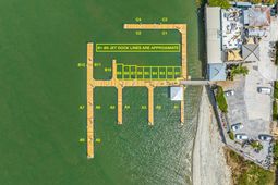 101 Palm Boulevard photo 4