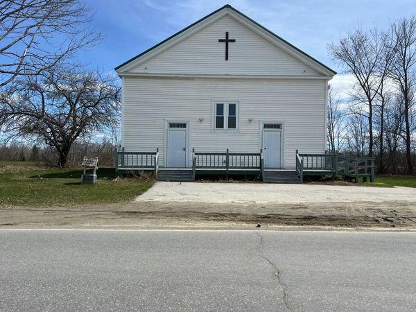 562 Ledge Hill Road, Corinth, ME 04427