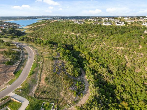 961 Tomichi TRL, Lakeway, TX 78738