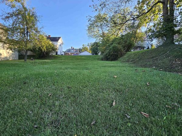 105 Holland Avenue, Morgantown, WV 26501