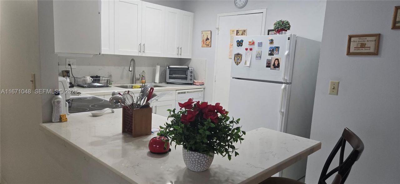 1913 S Ocean Dr, Unit 138, Hallandale Beach, FL 33009 Photo