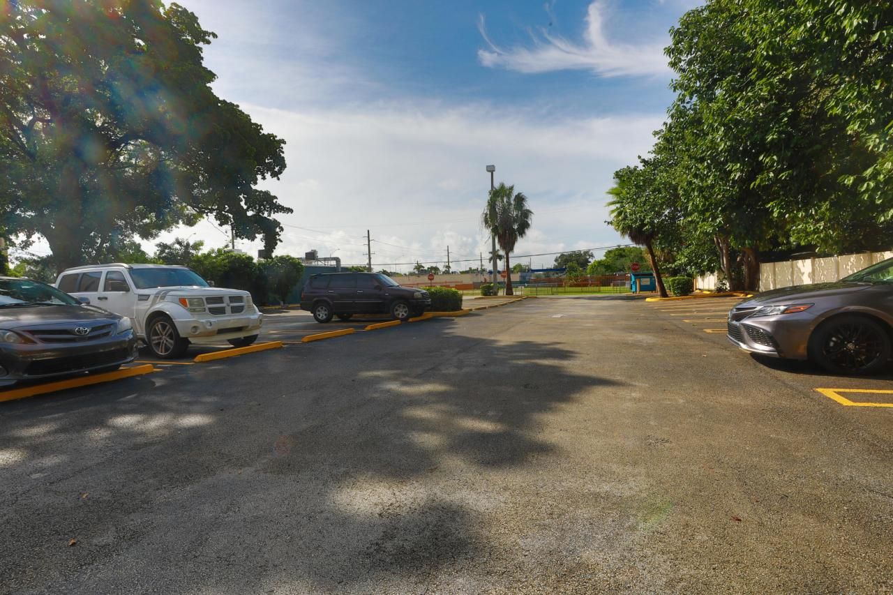 15490 NW 7th Avenue, Unit 207, Miami, FL 33169 Photo