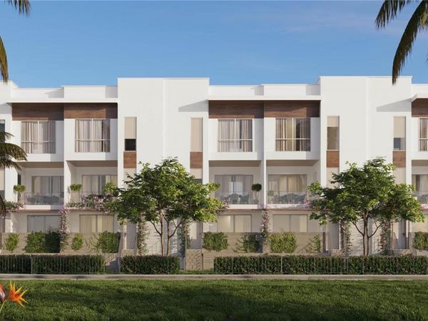 1028 SUNSET POINT ROAD, Unit R8, CLEARWATER, FL 33755