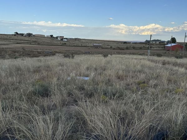 15 Dusty Lane, Edgewood, NM 87015
